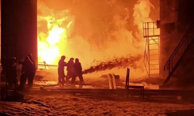 Kilang Minyak Rusia Di Nizhny Novgorod Terbakar Akibat Drone