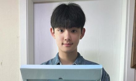 Anak Di Video “Baby Shark” Kini Berusia 18 Tahun, Bikin Pangling