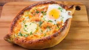 Rahasia Kelezatan Khachapuri, Roti Perahu Isi Keju Khas Georgia