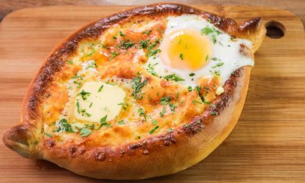 Rahasia Kelezatan Khachapuri, Roti Perahu Isi Keju Khas Georgia