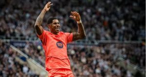 Marcus Rashford Gigit Jari Tak Di Permanenkan Barcelona