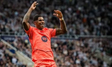 Marcus Rashford Gigit Jari Tak Di Permanenkan Barcelona