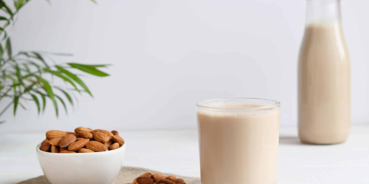 Susu Almon Dan Gandum Geser Pasar Susu Sapi Di Eropa Barat