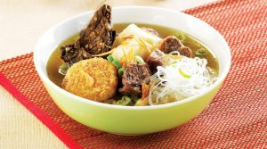Sop Saudara Pangkep: Sensasi Sop Daging Perkedel Dan Soun