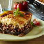 Rahasia Lezatnya Moussaka, Hidangan Panggang Klasik Yunani