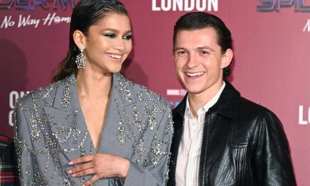 Zendaya Pecah Rekor, Wawancara Vogue Tembus 20 Juta Kali