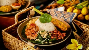 Menikmati Nasi Campur Khas Bali Pakai Sate Lilit Dan Sambal
