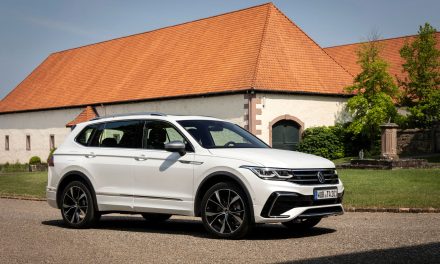 Volkswagen Tiguan Allspace Elegance: SUV 7-Seater Premium