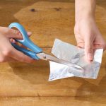Trik Asah Gunting Tumpul Dengan Lembaran Aluminium Foil